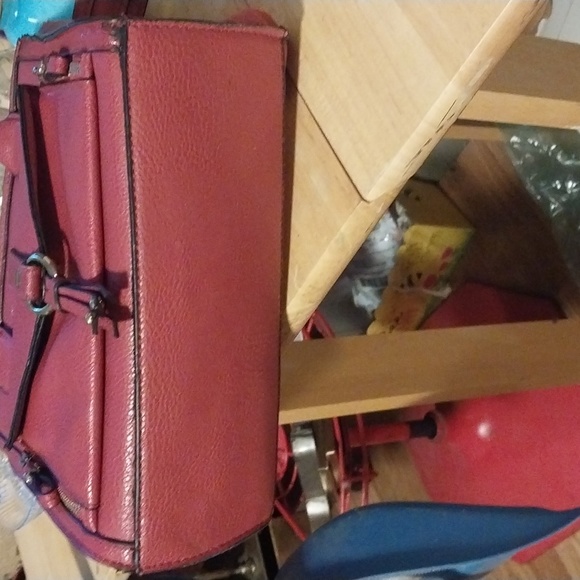 PRICE CUT     Christian Seriano Purse - Picture 5 of 7